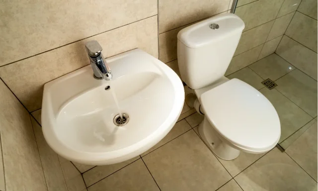 Sink gurgles when toilet is flushed